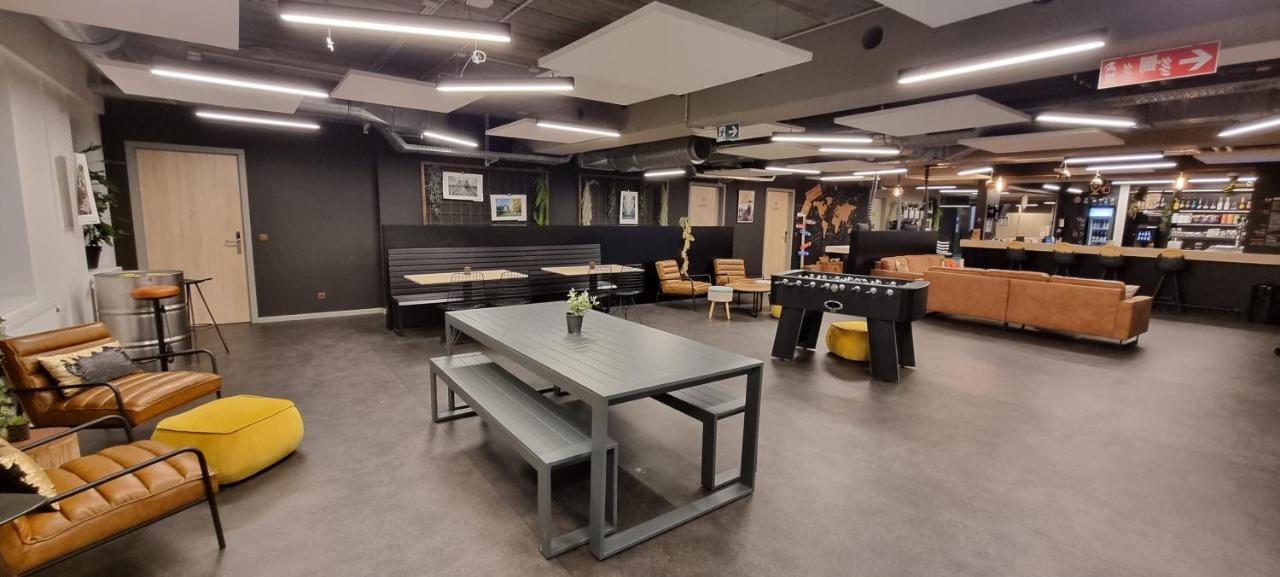 Auberge Jeunesse Charleroi Youth Hostel Bagian luar foto