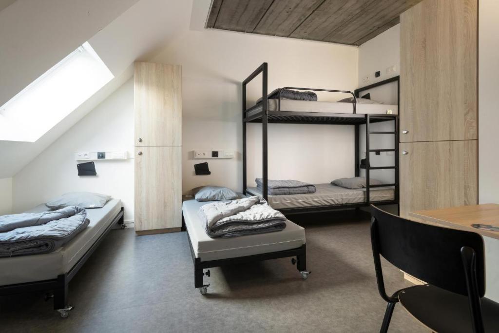 Auberge Jeunesse Charleroi Youth Hostel Bagian luar foto