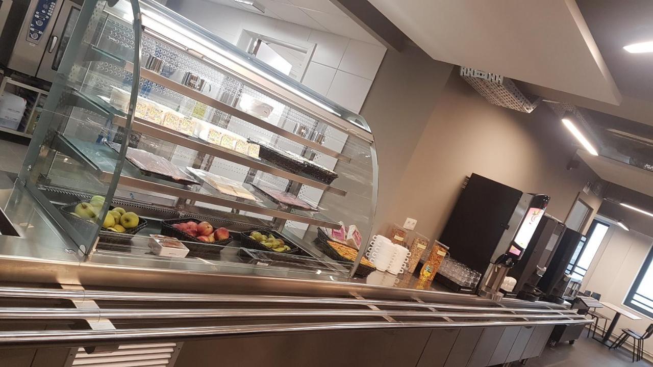 Auberge Jeunesse Charleroi Youth Hostel Bagian luar foto